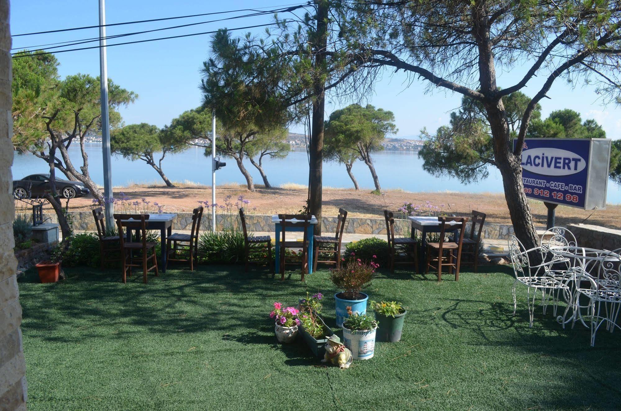 Lacivert Hotel Айвалик Екстер'єр фото